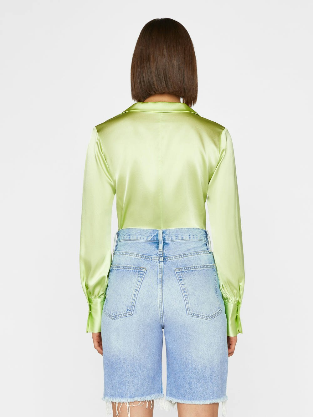 shirt back view alt:fit2